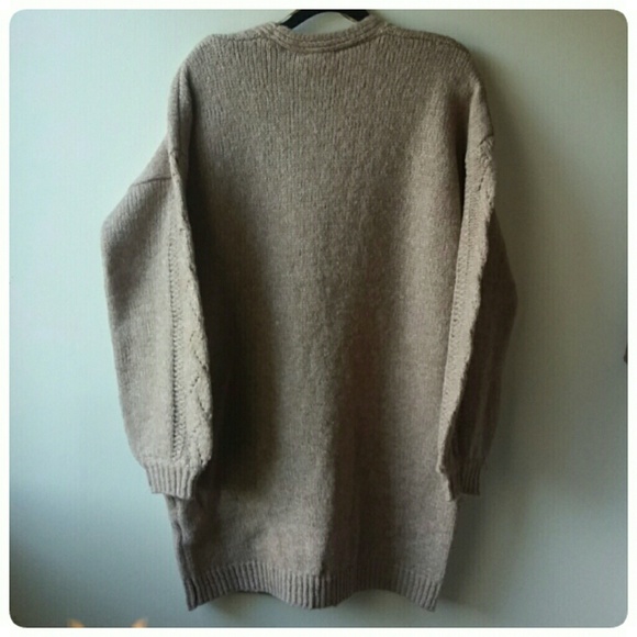 ONLY SMALL LEFT! CABLE KNIT CHUNKY MOCHA CARDIGAN! - Picture 6 of 6